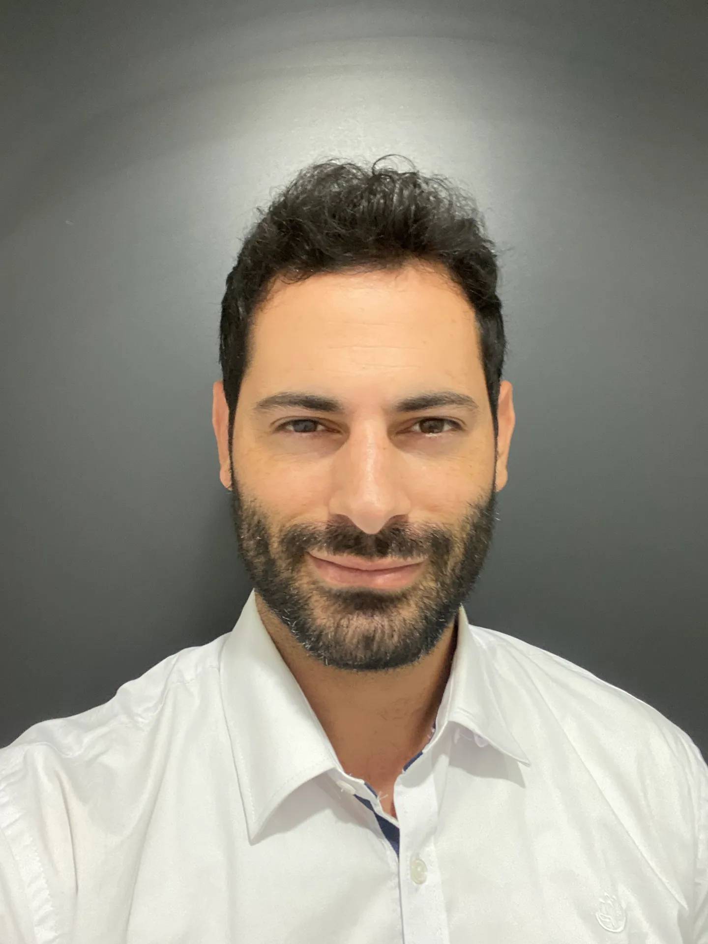 ניסים זריהן - תמונה ממוזערת 1