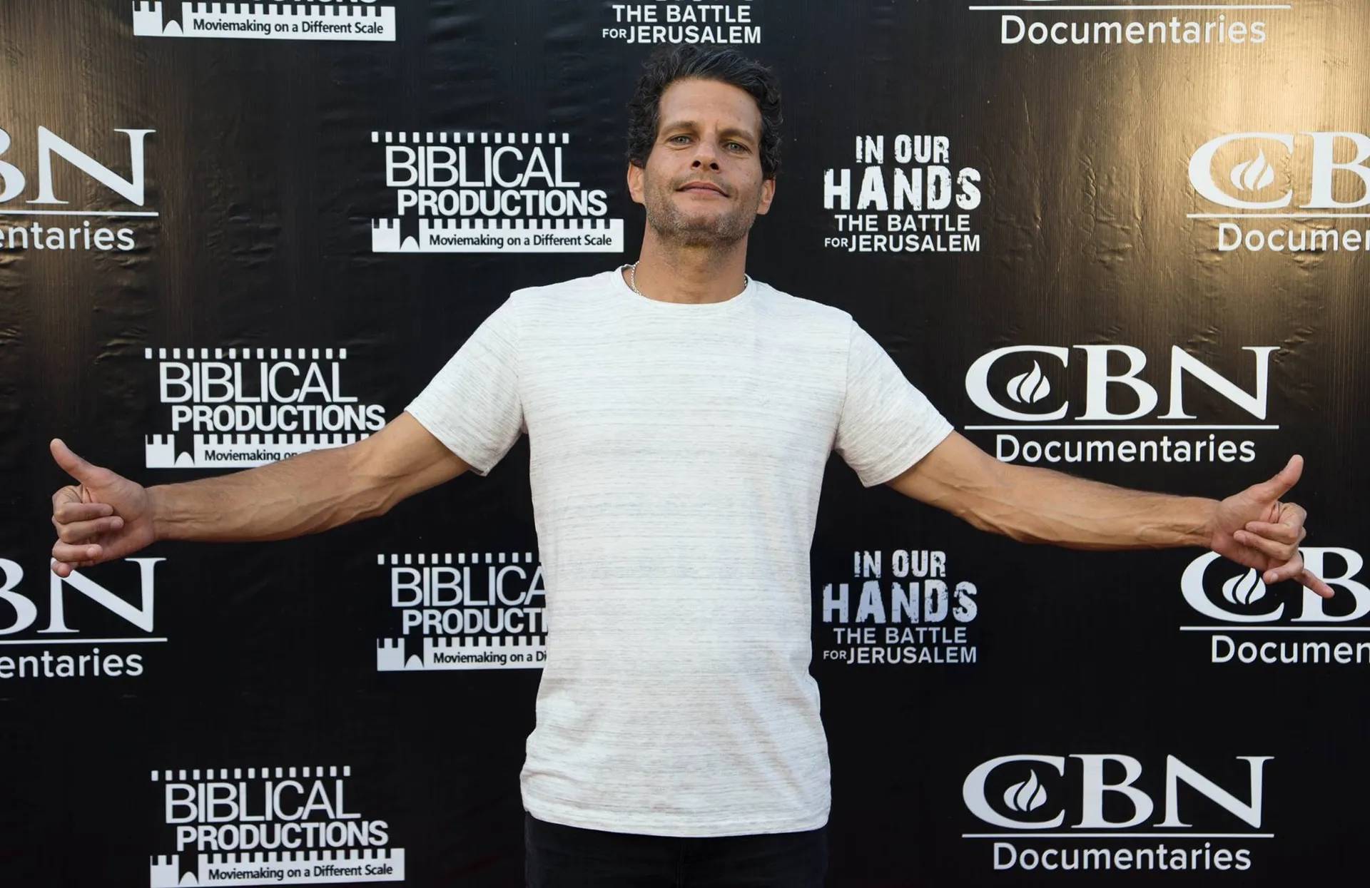 שרון פרידמן - תמונה ממוזערת 3