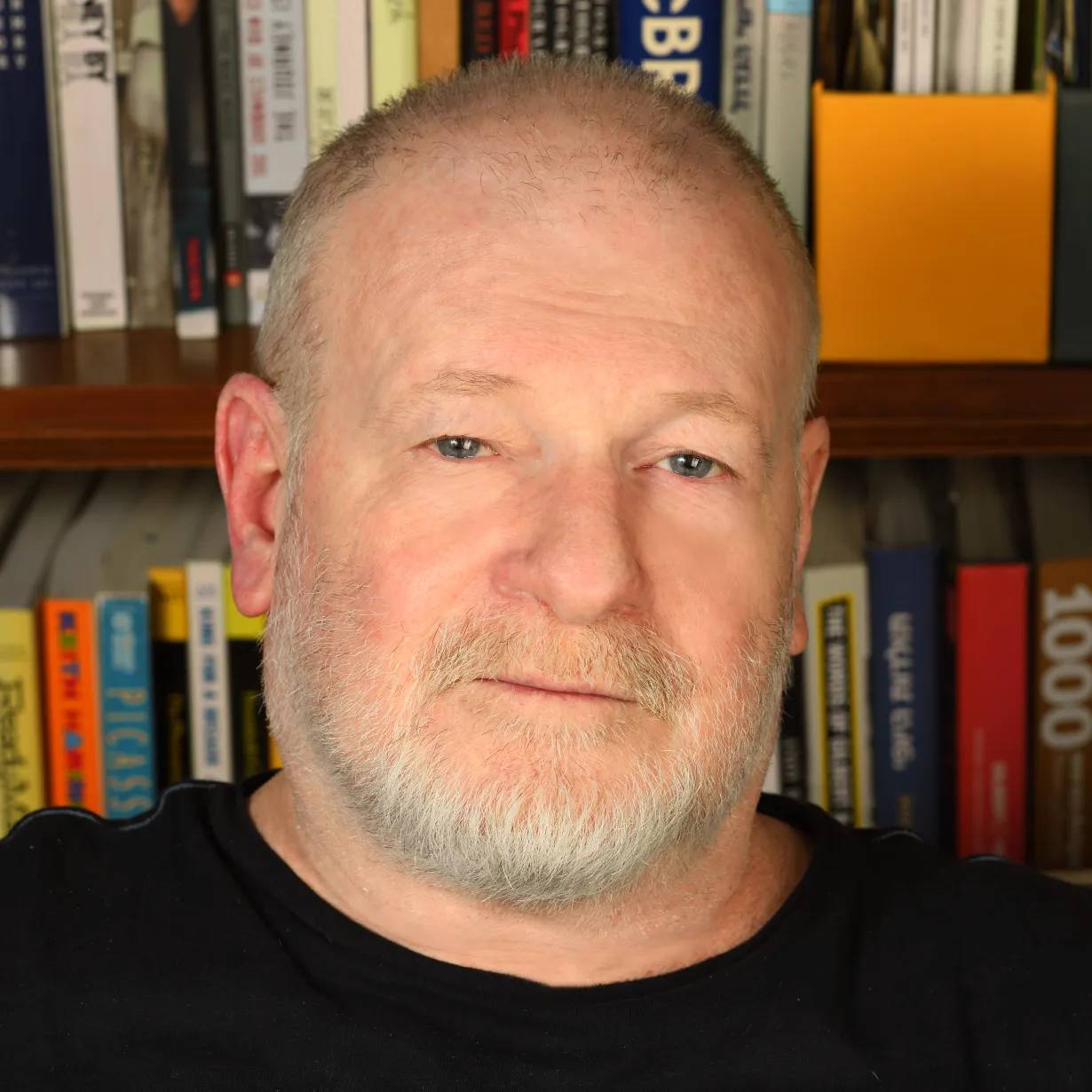 יעקב גלעד - תמונה ממוזערת 1